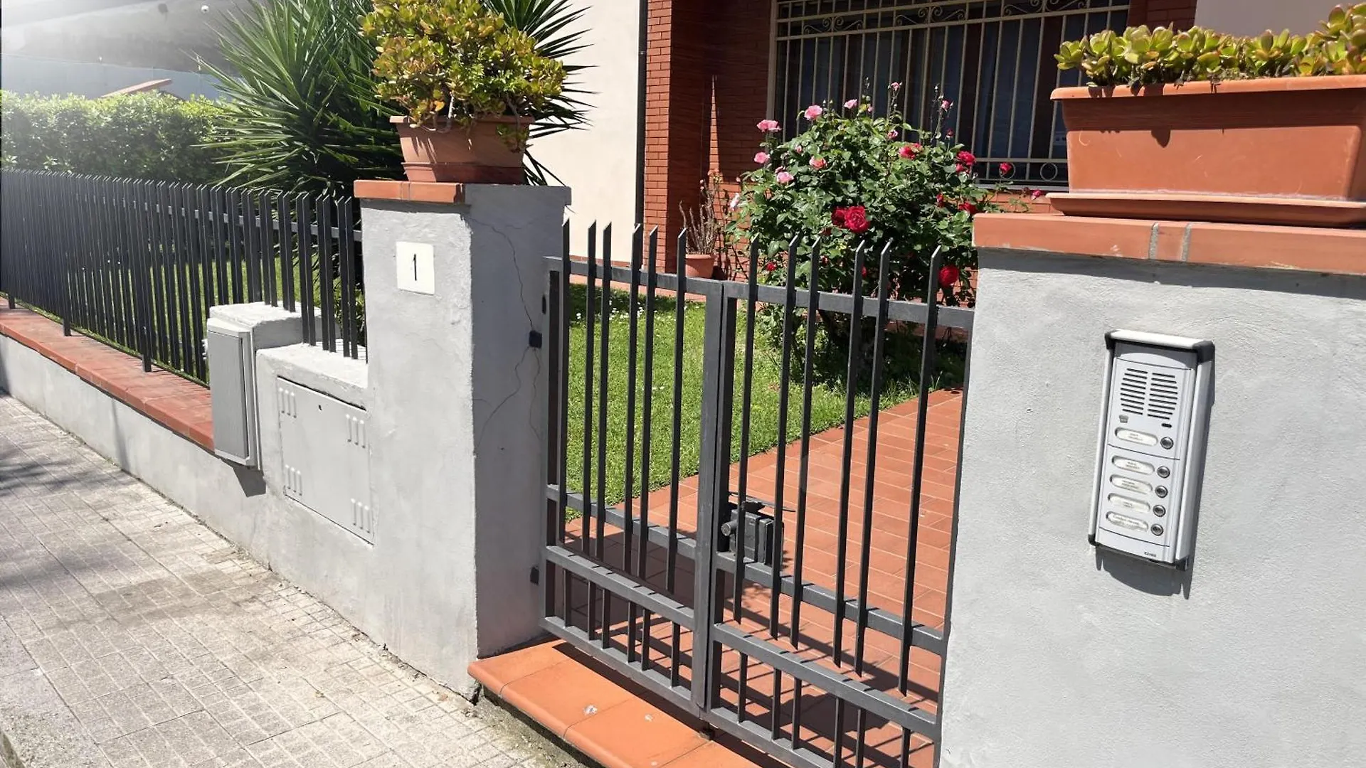 Comfort House Pisa Apartment